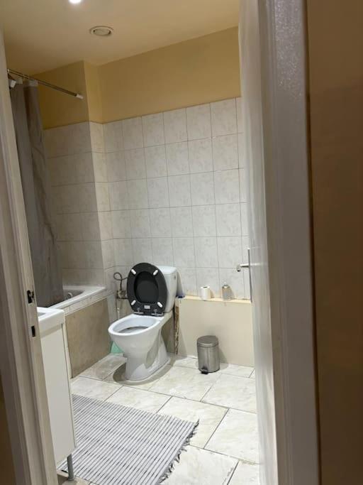 Apartment For Rent บรัสเซลส์ ภายนอก รูปภาพ